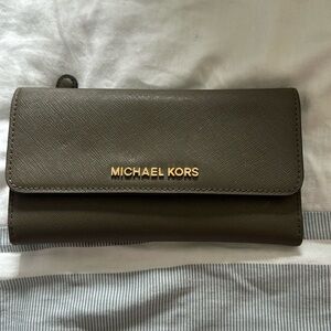 Dark olive Michael kors wallet